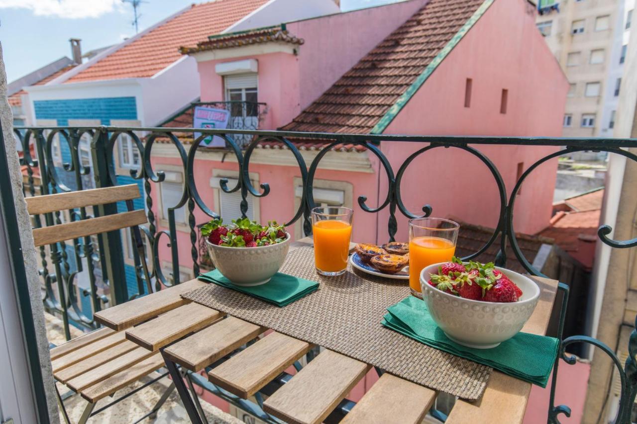 Lovelystay - Sunny Flat W/ Balcony Overseeing Graca And River Lisboa エクステリア 写真